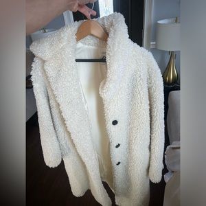 Beautiful trench coat. Never worn.